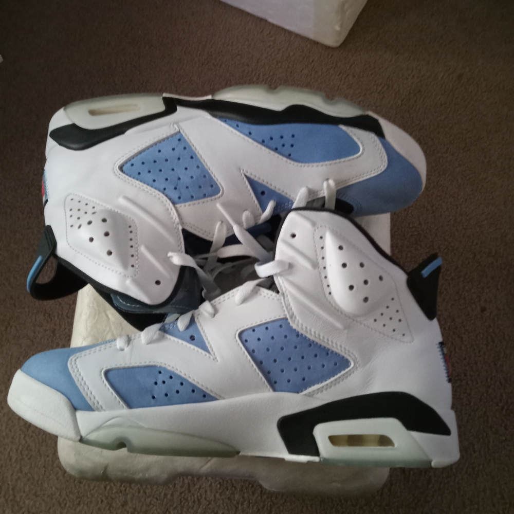 $100 Mens Unc JORDAN size 11 Price Is $100